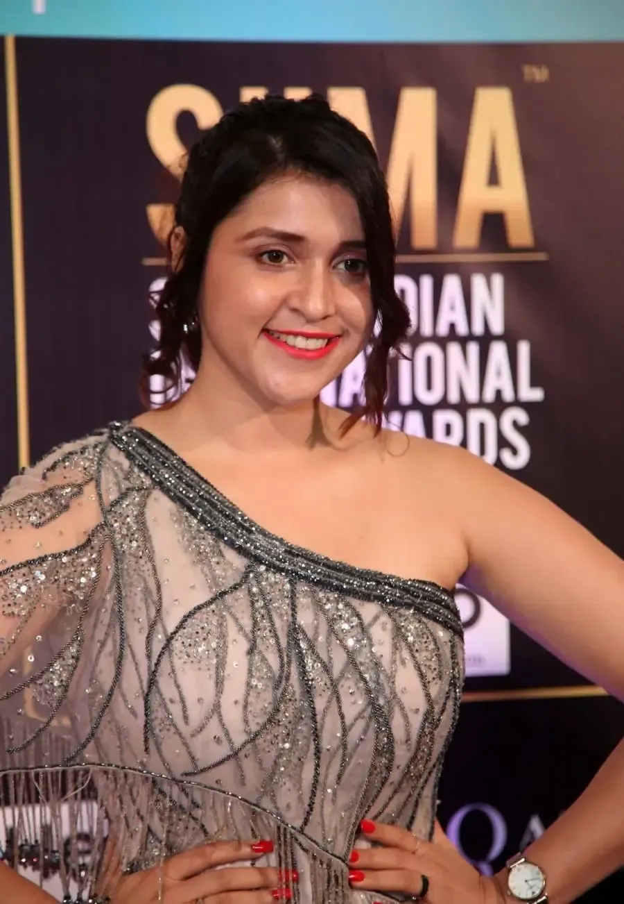 South Indian Model Actress Mannara Chopra at SIIMA Awards